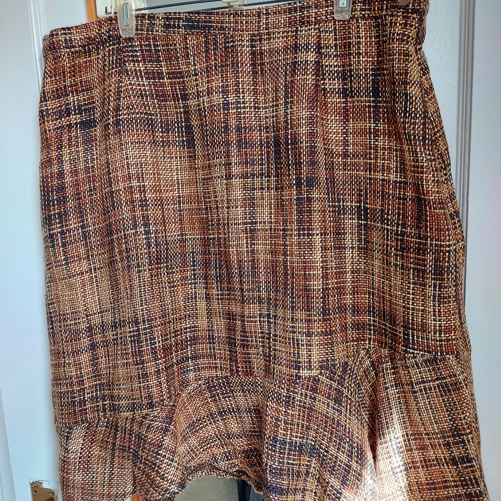 Textured Tweed Knee-Length Skirt